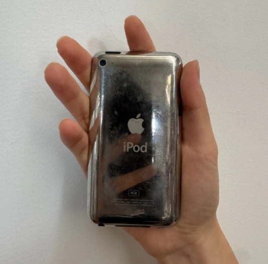 From iPod Touch to Wireless Charging: A Decade of Technological Evolution in Mobile Device Battery Life